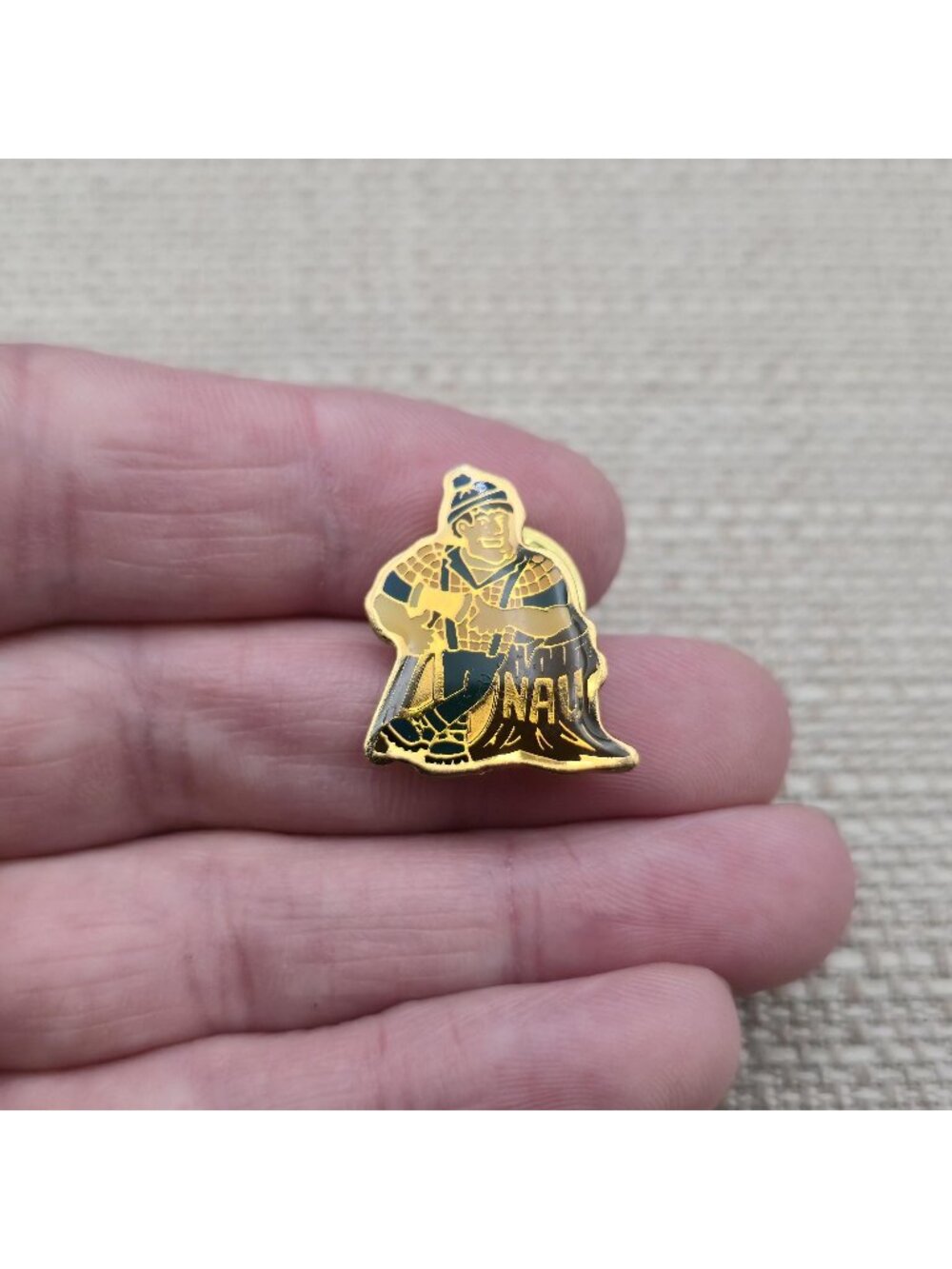 Vintage Northern Arizona University NAU Louie the Lumberjack Mascot Pin A8641